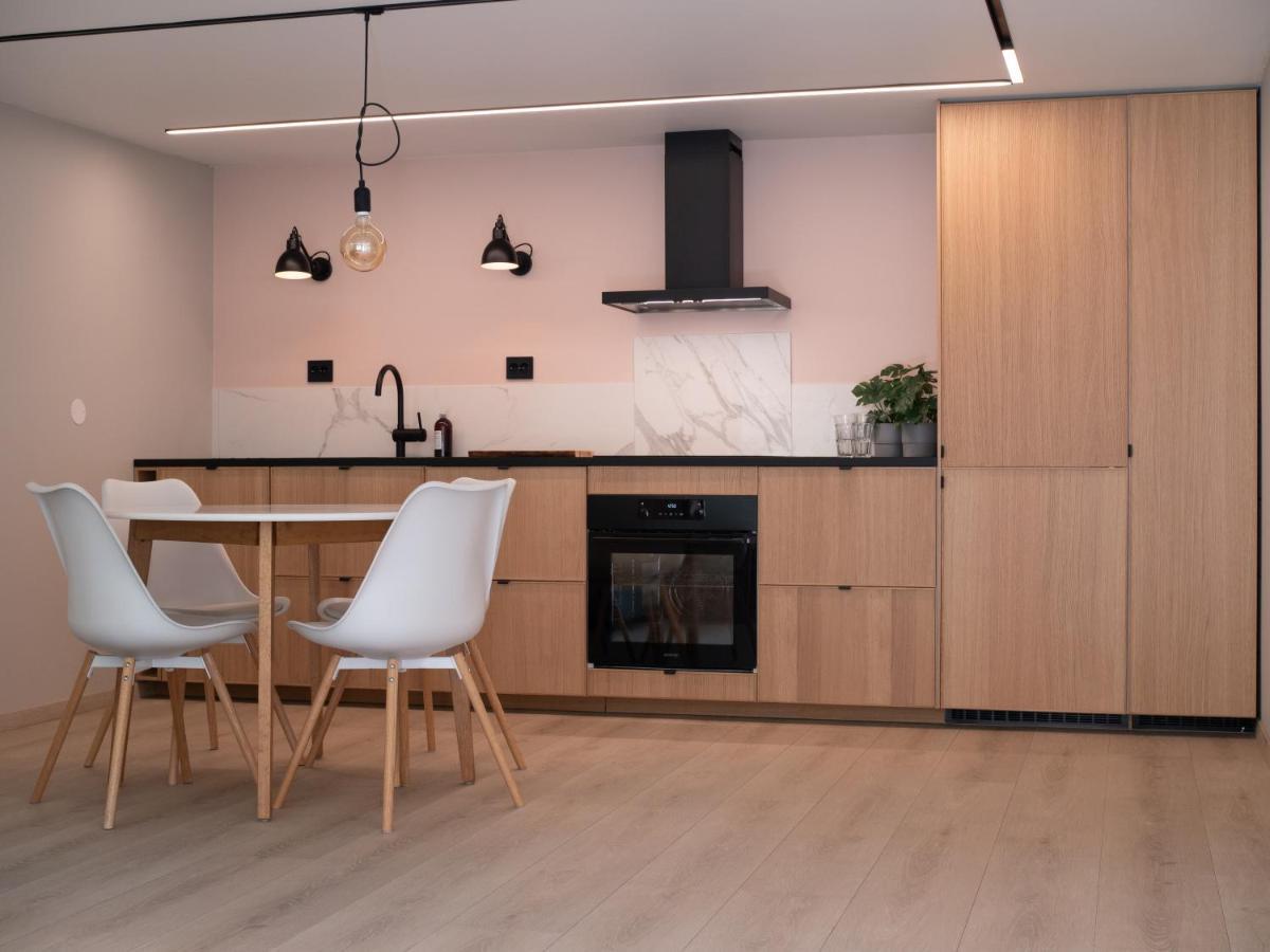 Tastefull And Modern Apartment With Parking Tromsø Zewnętrze zdjęcie